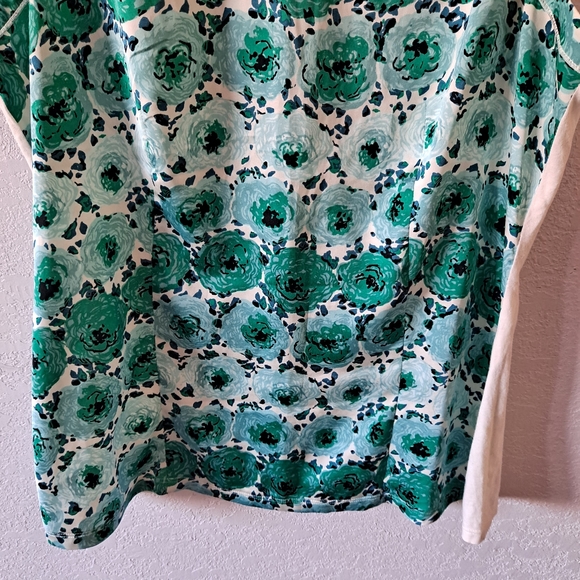Green Floral Ann Taylor Blouse - Picture 3 of 6